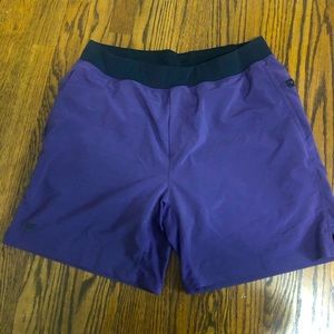 Fabletics Franchise Shorts XL